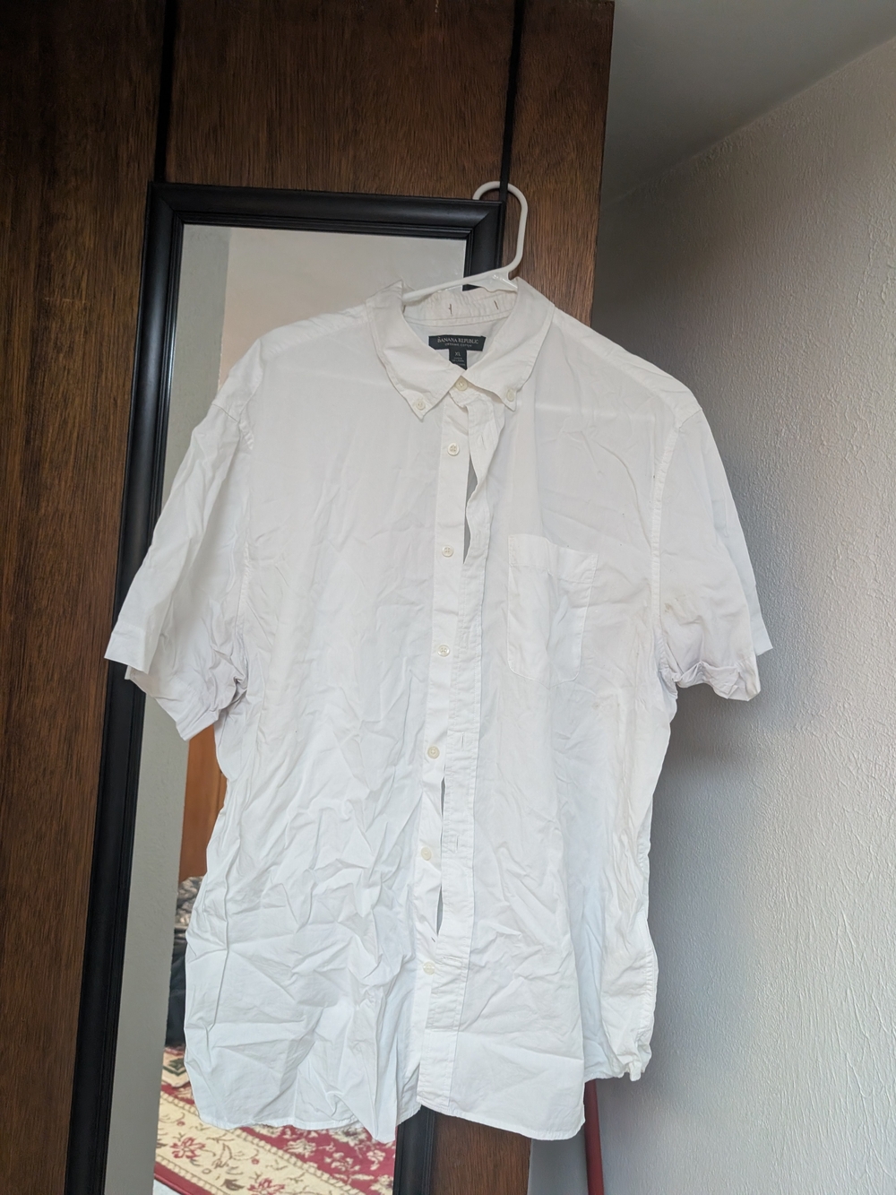 Banana Republic White Short-Sleeve Button-Down Shirt